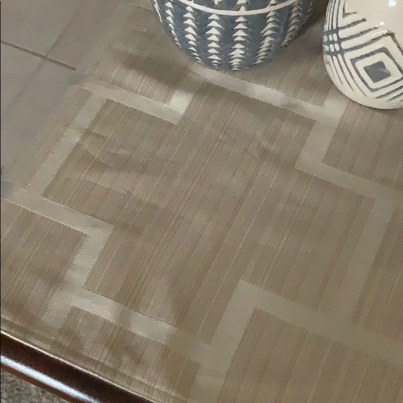 Table runner - Picture 3 of 3